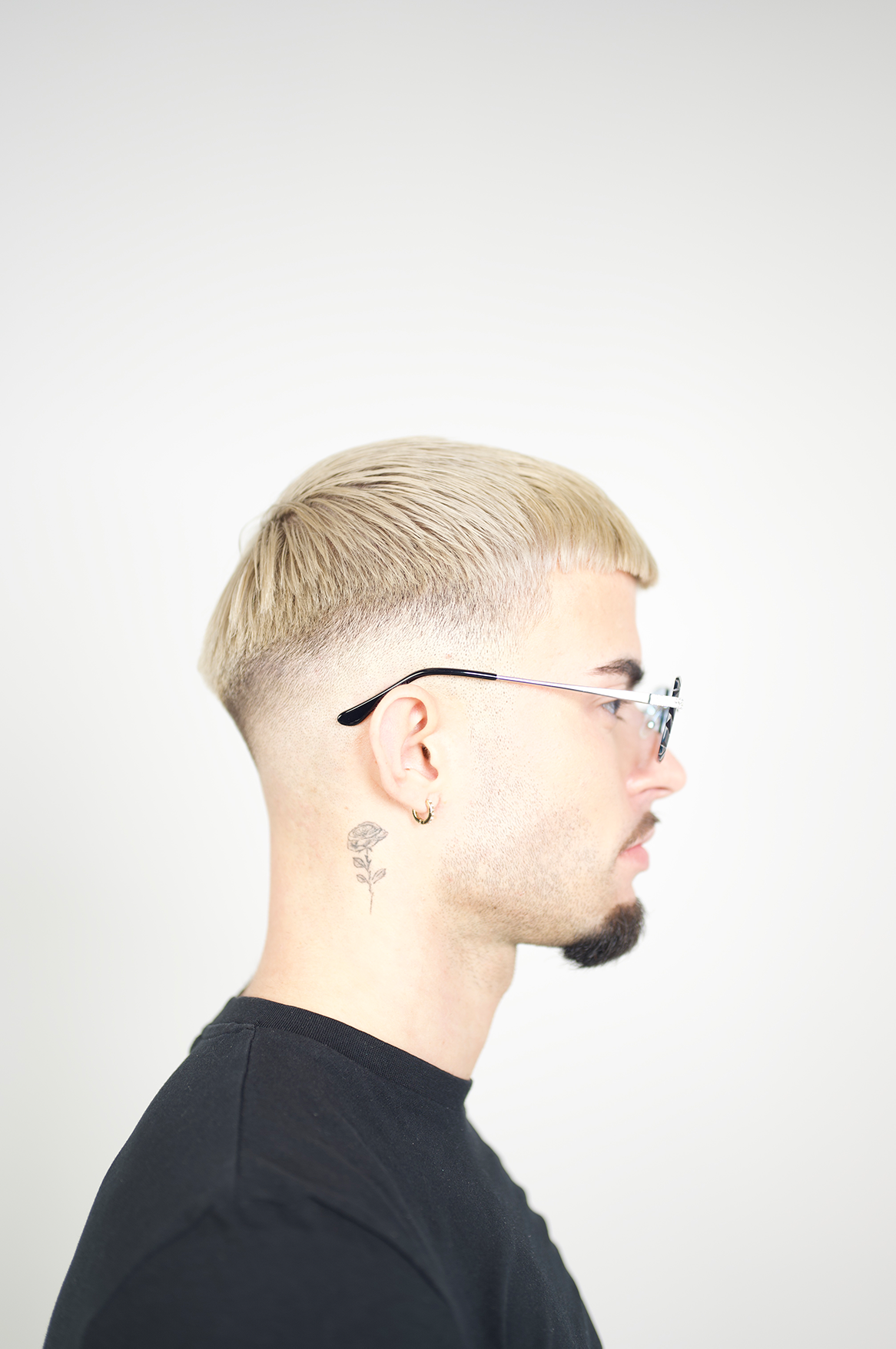 pd- Blue Glasses with Diamonds Cut